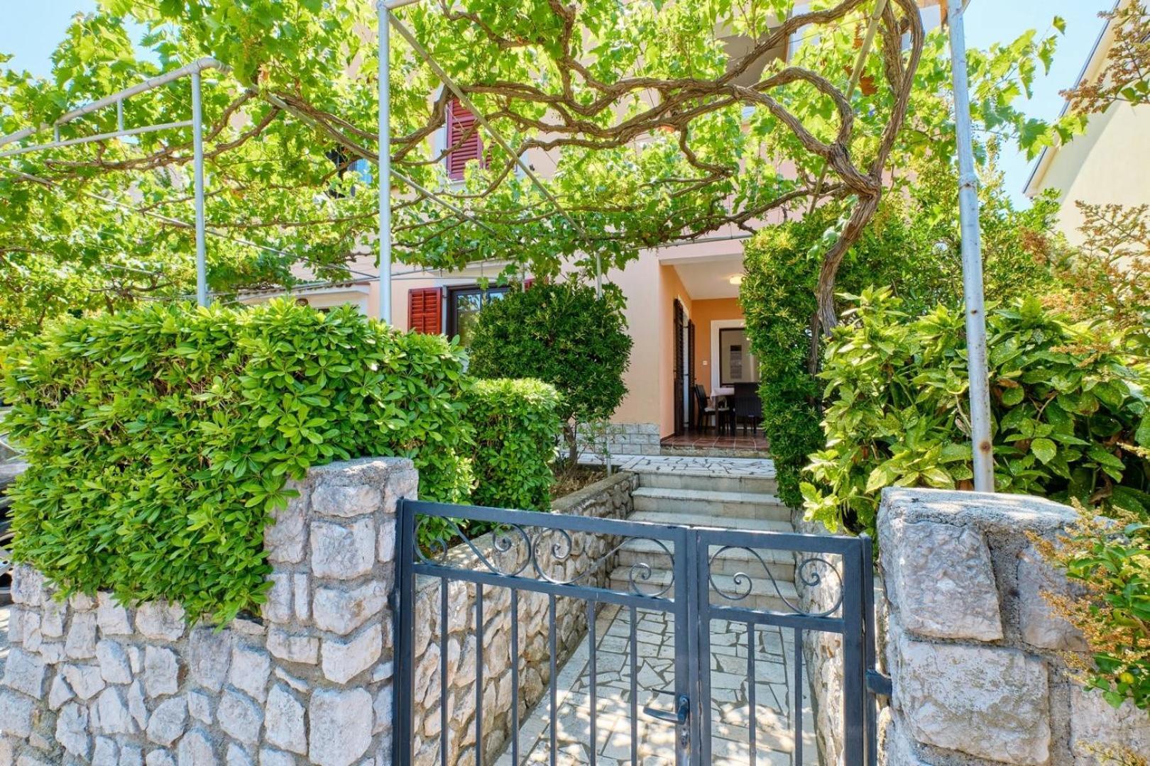 Apartments Ady Mali Losinj Exterior photo
